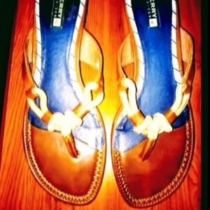 Beautiful top/Sider Sperry sandals. Brand new. 8.5